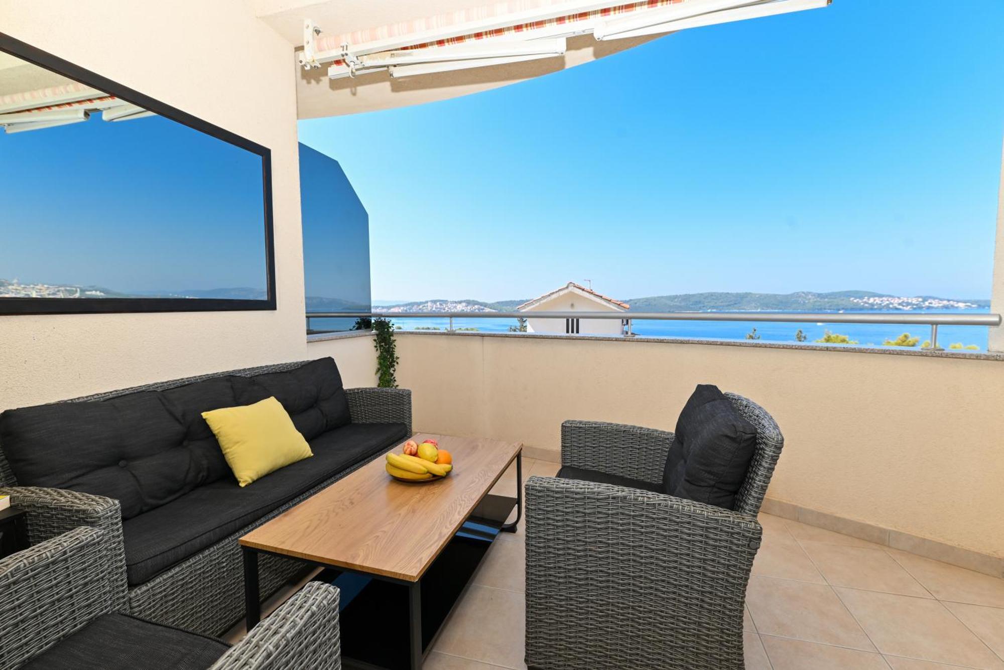 Sunny Place With Sea View トロギール エクステリア 写真