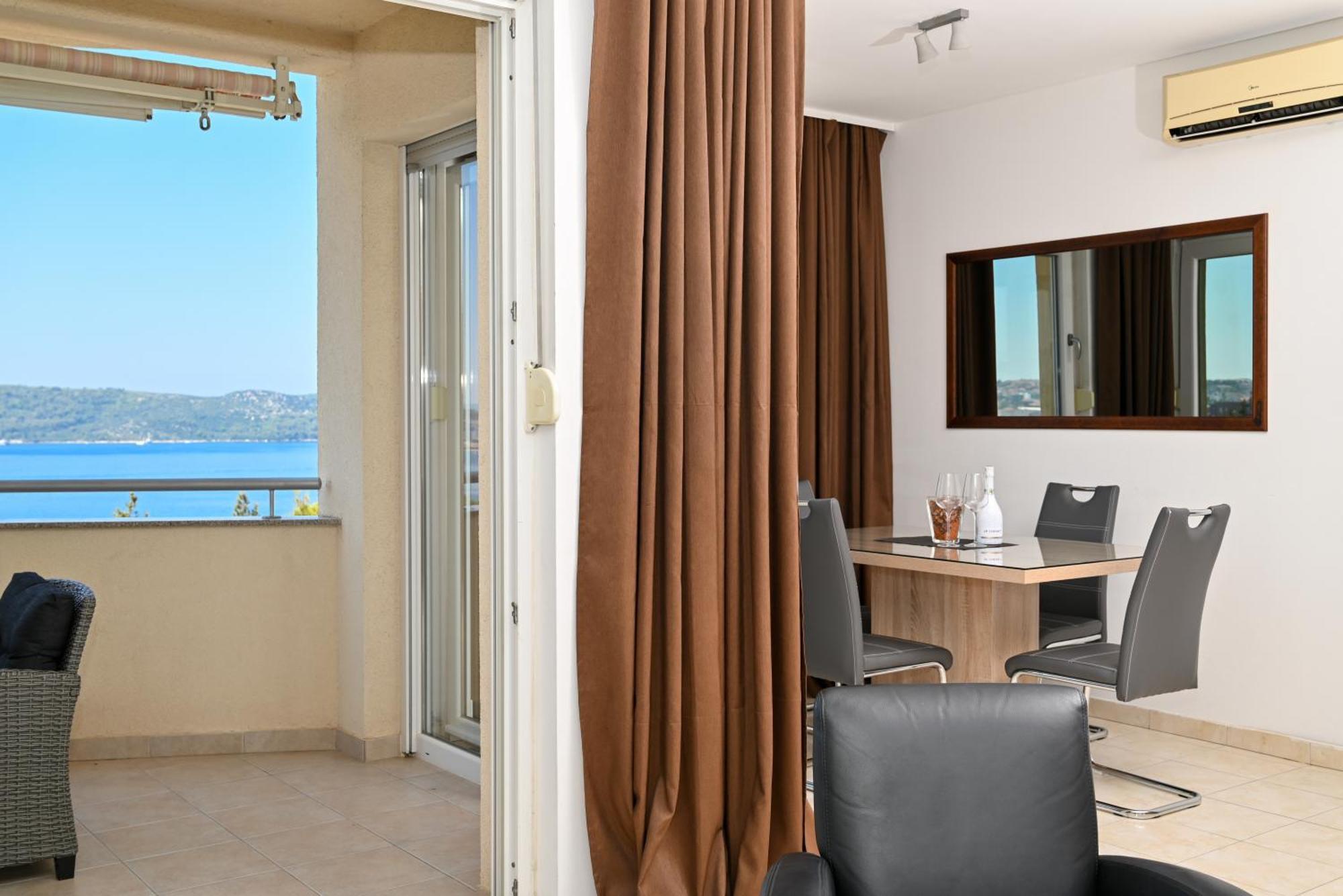 Sunny Place With Sea View トロギール エクステリア 写真